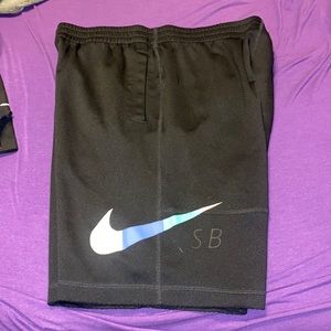 Men's Nike SB Athletic Shorts Large